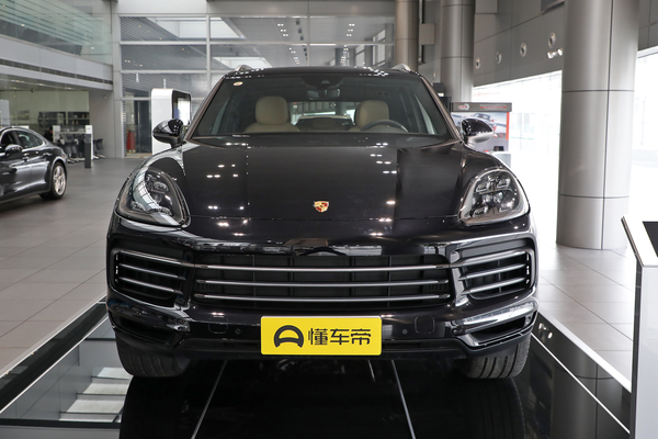 Cayenne 2018款 Cayenne S 2.9T最高车速(km/h)_基本信息图