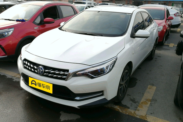 启辰D60 2018款 1.6L CVT舒适版方向盘材质_内部配置图