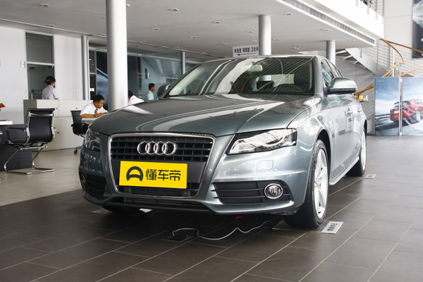 奥迪A4L 2010款 2.0 TFSI 运动型厂商_基本信息图
