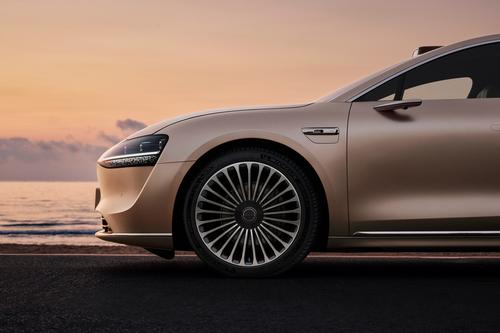 华为鸿蒙智行第三界定名享界，首款车型享界S9或北京车展首发