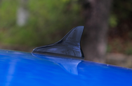 鲨鱼鳍天线