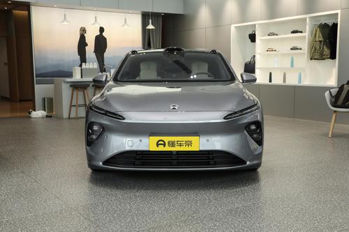 蔚来ET7：长轴距+低风阻，取消多数物理按键体验到底如何？