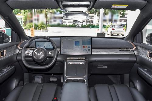 五菱星光S上市，提供双动力可选，售价9.98万元起