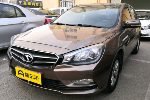 V5菱致 2015款 1.5L 手动舒适型油箱容积(L)_车身图