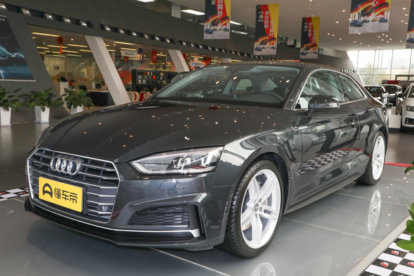 奥迪A5 2019款 Coupe 45 TFSI quattro 运动型 国VI日间行车灯_灯光配置图