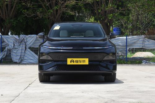买纯电SUV，可以看看小鹏G6，配800V快充+高阶智驾，不到20万元
