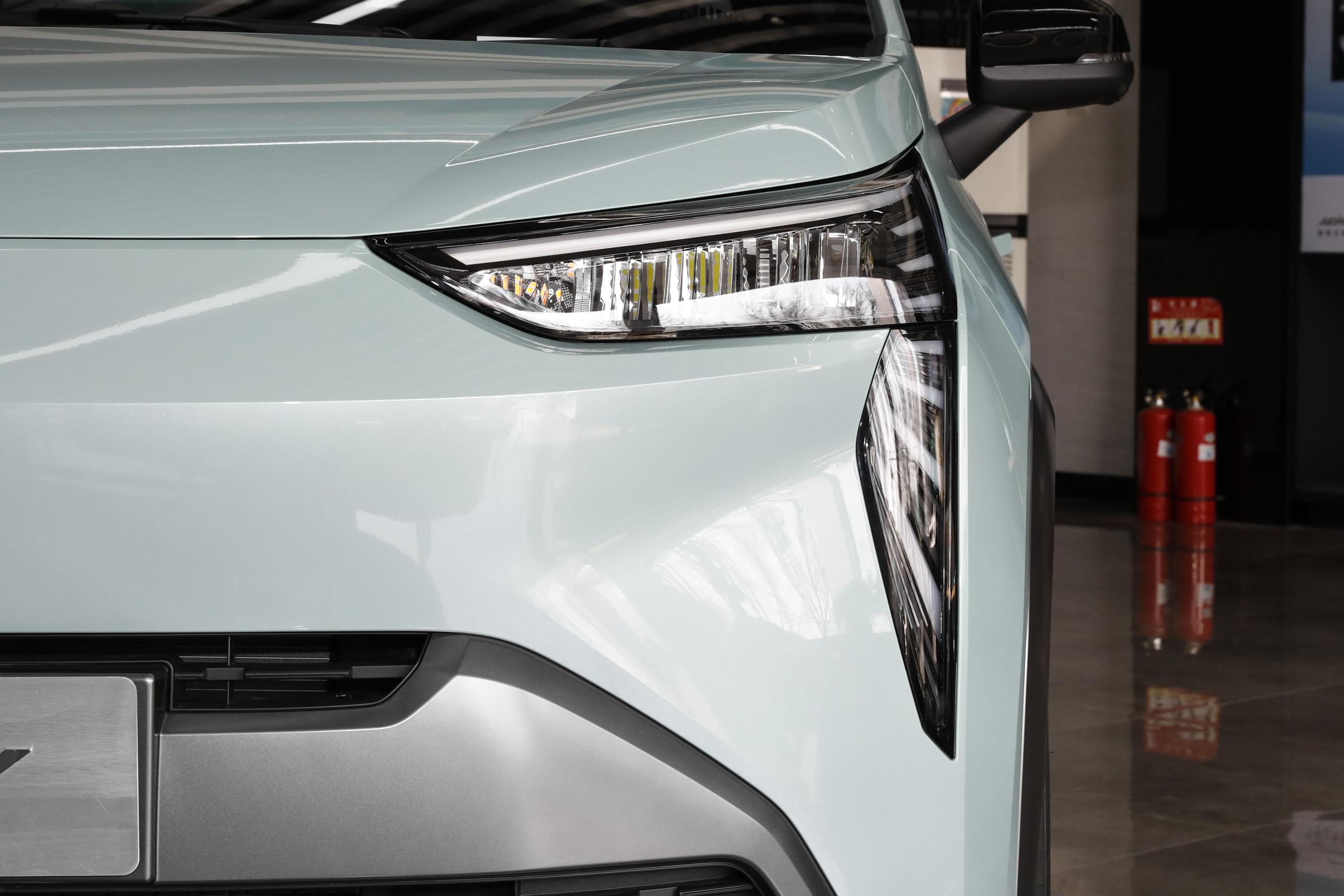 aion y壁纸_aion y_aion y外观图片_11/1384张图片_aion y星漫绿/整车