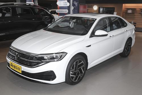 新款大众速腾上市，售12.79万起，配置有调整，可选1.2T/1.5T