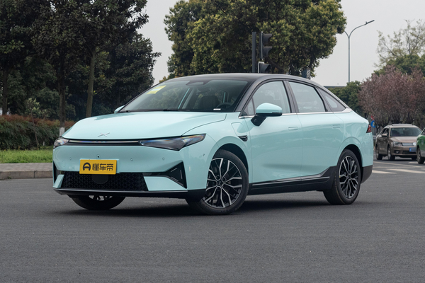 小鹏P5 2021款 460E+厂商_基本信息图