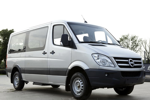 开沃D11 2015款 2.8T客运版高顶JE4D28B厂商_基本信息图