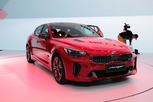 斯汀格 2018款 2.0T GT+厂商_基本信息图