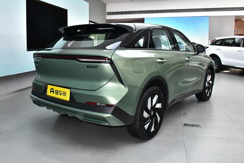 银河L7迎来对手，售11.98万起，轴距2米7，启辰大V DD-i插混加特林