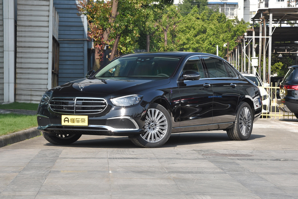 奔驰E级 2022款 E 300 L 尊贵型 轿车后轮胎规格尺寸_车轮/制动图