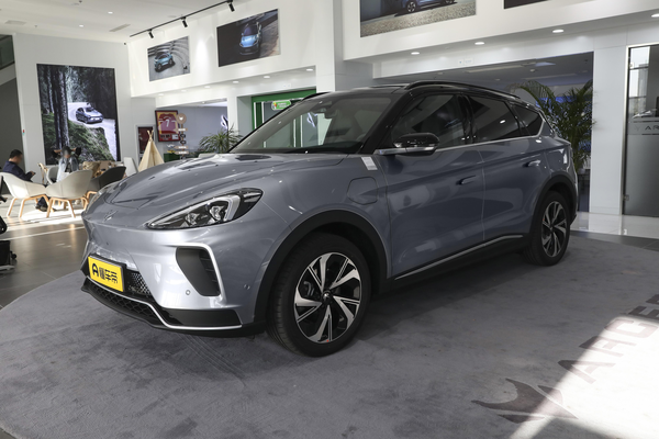 极狐 阿尔法T 2022款 480S+ 175kW行李舱容积(L)_车身图