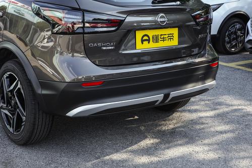 9万级全球SUV，月销8217台，搭2.0L动力，大空间大五座真带劲