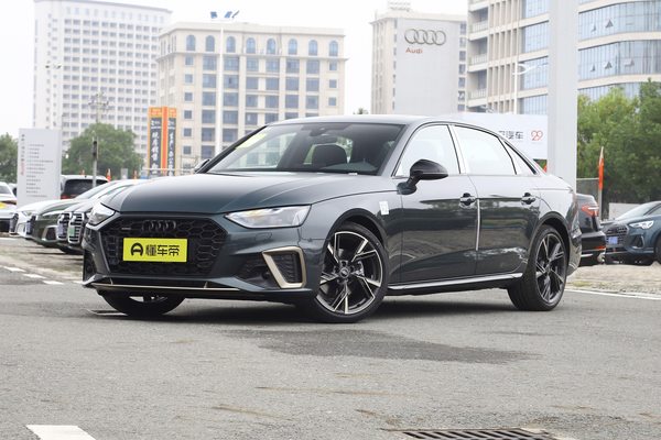 奥迪A4L 2024款 40 TFSI quattro RS套件燃速型厂商_基本信息图