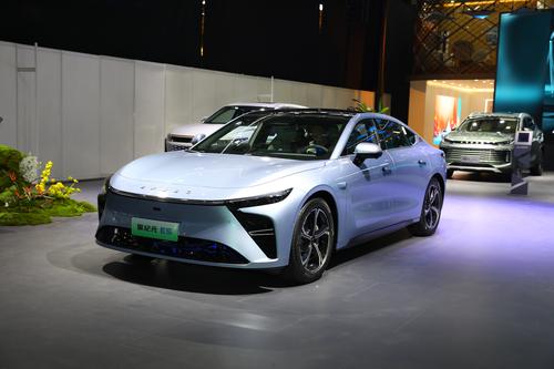 星途星纪元ES：上市不久即有2万优惠，新款价格打进20万，能火？