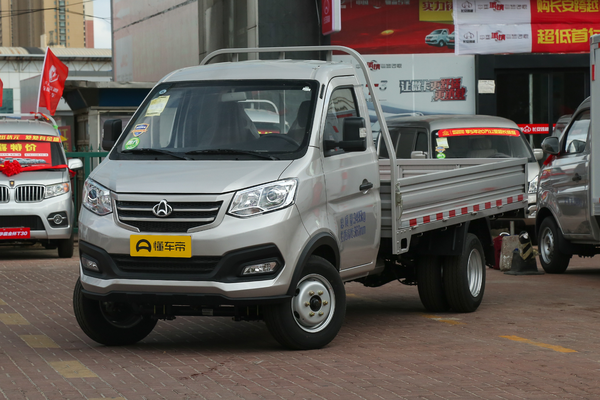 跨越王X3 2018款 1.5L中配型单排后双轮标准货箱DK15C液晶仪表尺寸(in)_内部配置图