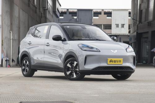 五菱缤果SUV：续航401km，空间宽敞，配置丰富，适合家用