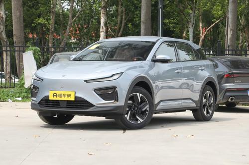 10万左右预算入手纯电SUV，哪吒X与吉利银河E5怎么选？