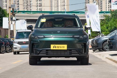 零跑C16：增程动力+六座布局，家用选它怎么样？