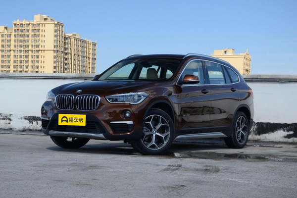 宝马X1 2016款 sDrive18Li 豪华型后轮胎规格尺寸_车轮/制动图