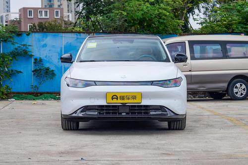 零跑C01：续航625km，适合家用的中大型车，值得一看！