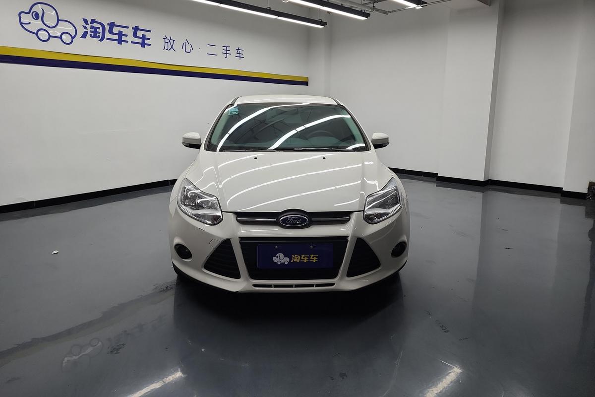 二手福克斯 2012款 两厢 1.6L 自动舒适型图片3