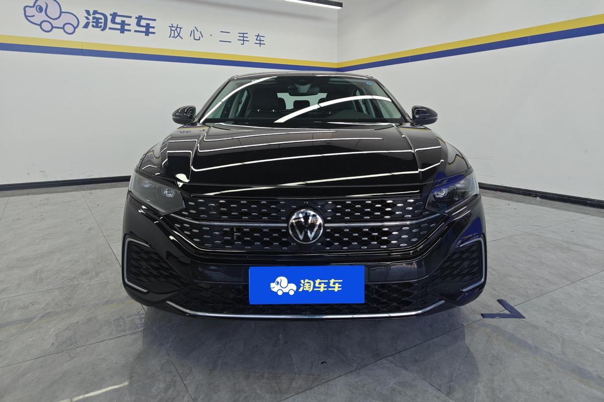 二手帕萨特 2022款 330TSI 星空豪华版图片3