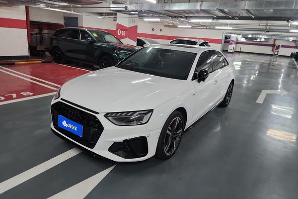 二手奥迪A4L 2022款 40 TFSI 豪华动感型