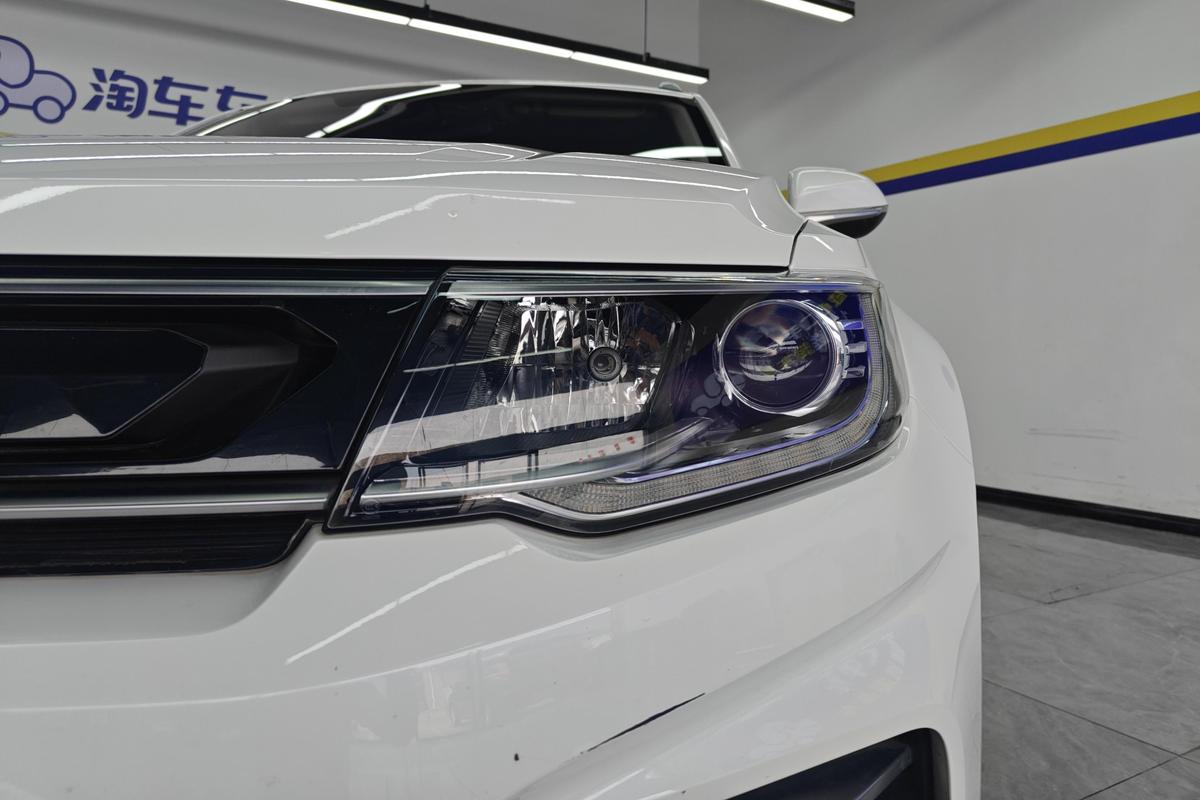 二手长安CS35 PLUS 2019款 1.6L 自动畅联版 国VI图片2