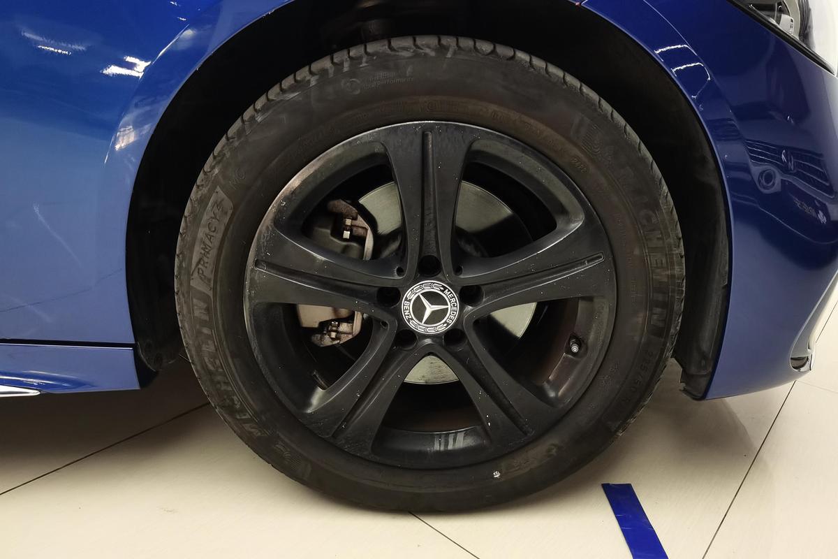 二手奔驰C级 2022款 改款 C 200 L 运动版图片5