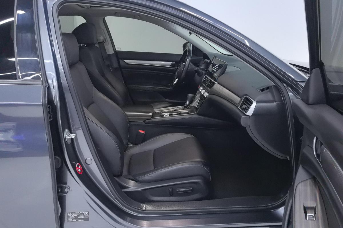 二手雅阁 2022款 260TURBO 豪华版图片6