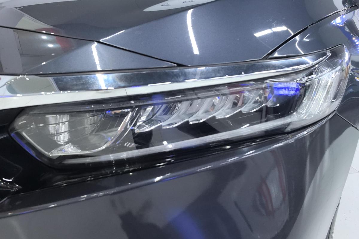 二手雅阁 2022款 260TURBO 豪华版图片2