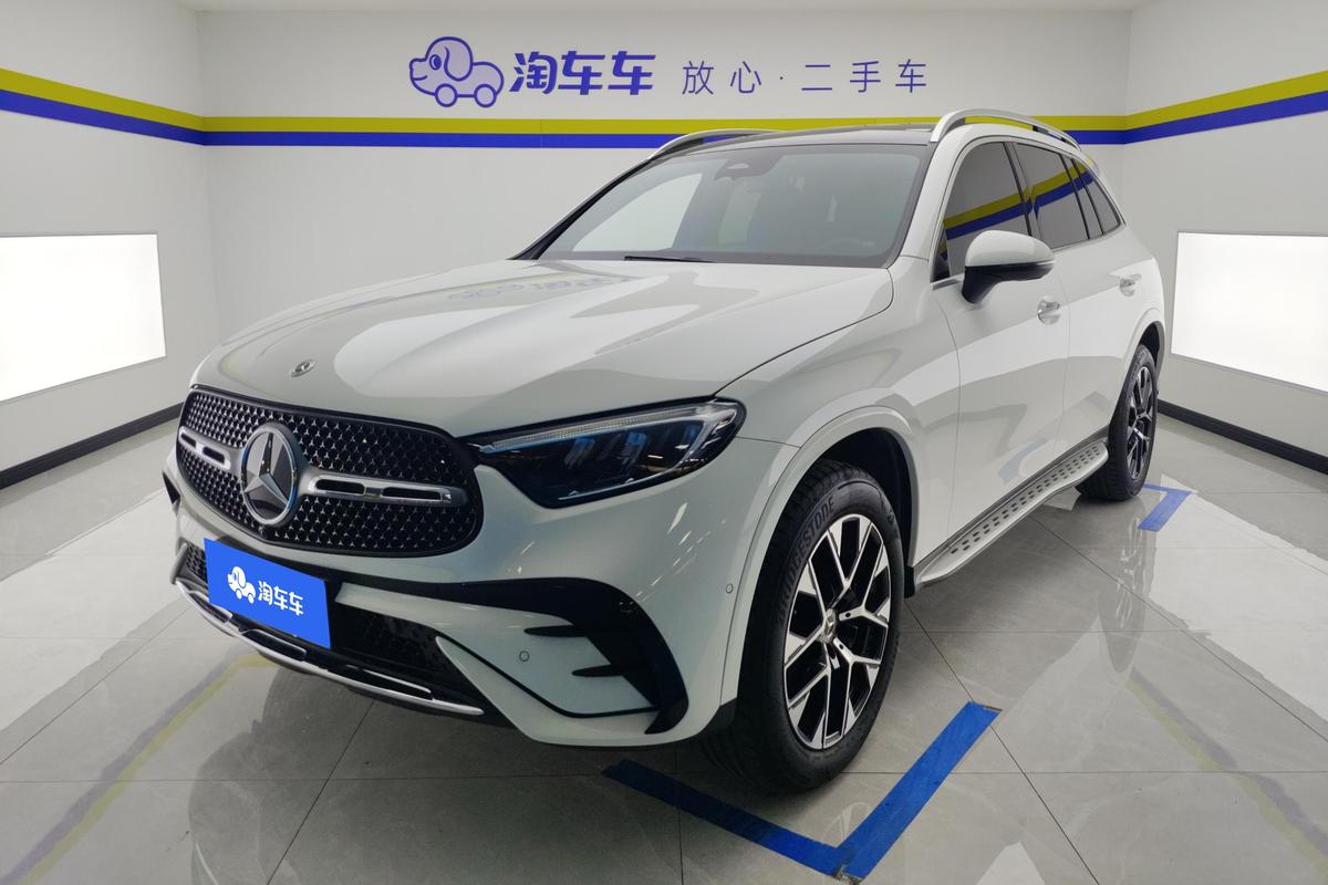 二手奔驰GLC 2023款 GLC 260 L 4MATIC 豪华型 7座图片1
