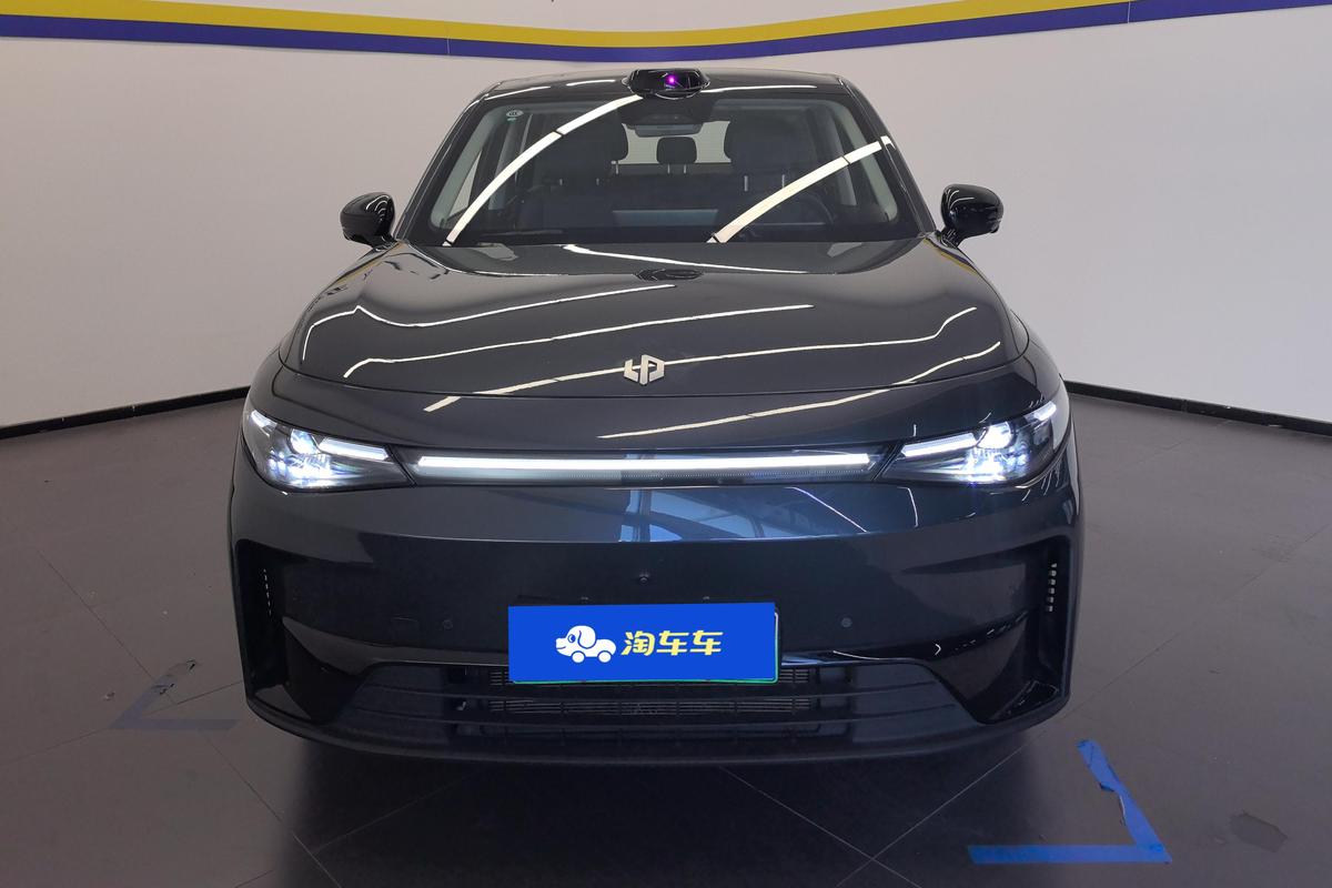 二手零跑C10 2024款 增程式 210激光雷达版图片3