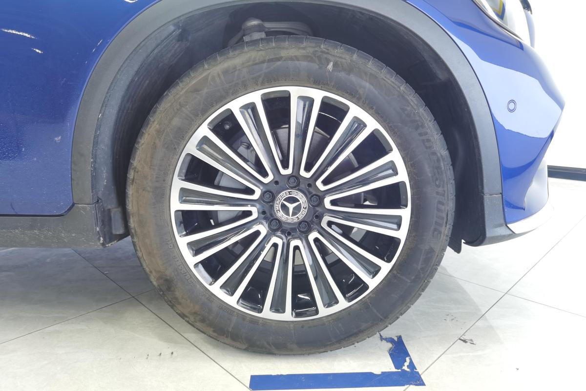 二手奔驰GLC 2019款 GLC 260 L 4MATIC 动感型图片5