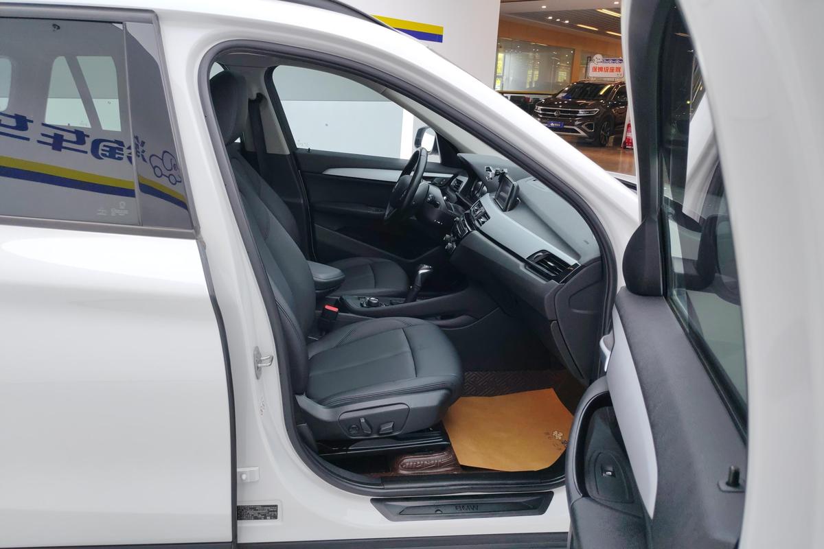 二手宝马X1 2019款 sDrive18Li 时尚型图片6