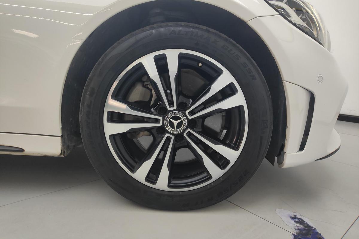 二手奔驰C级 2019款 C 260 运动版图片5