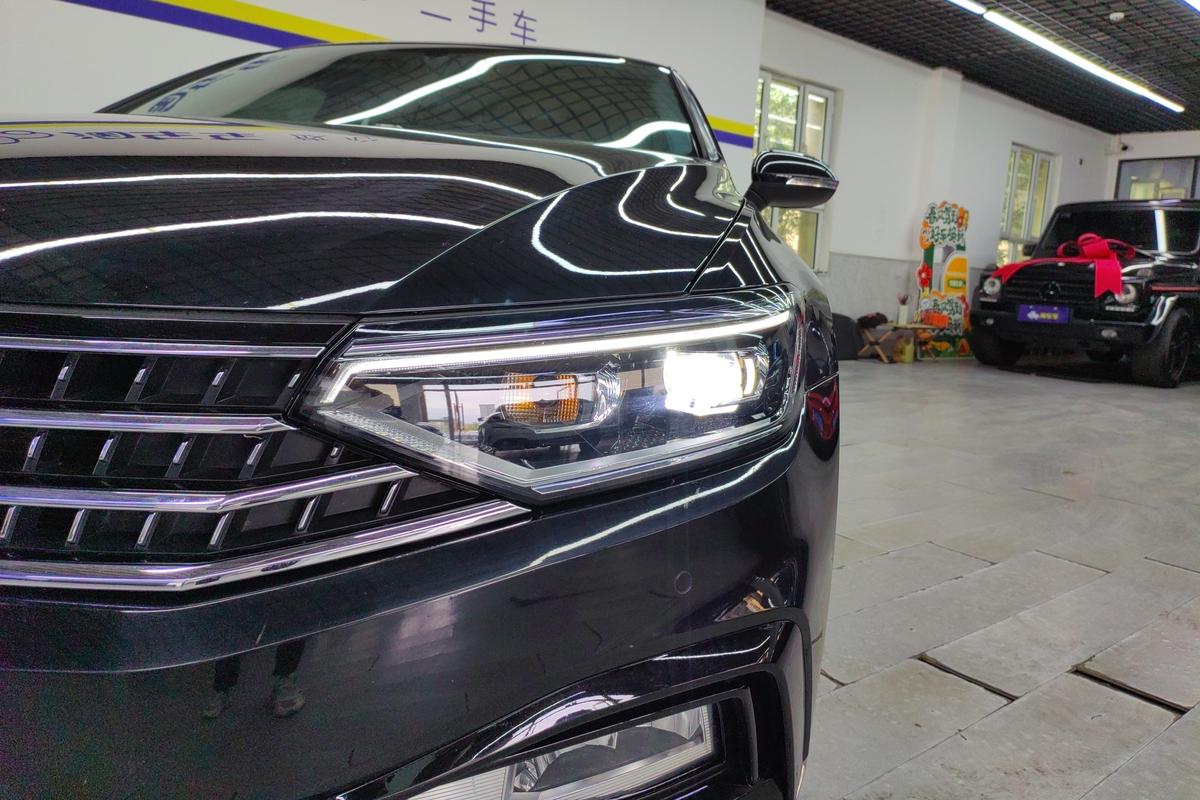 二手迈腾 2023款 200万辆纪念版 330TSI DSG领先型图片2