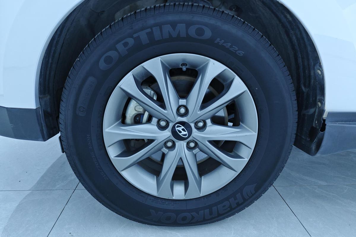 二手现代ix35 2015款 2.0L 自动两驱舒适型 国V图片5