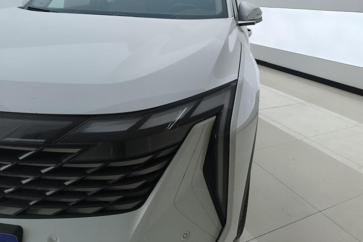 二手博越L 2023款 1.5TD DCT尊贵型图片2