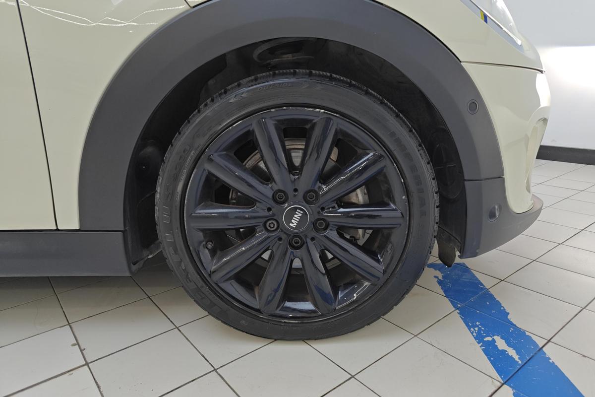 二手MINI 2019款 1.5T COOPER 艺术家图片5