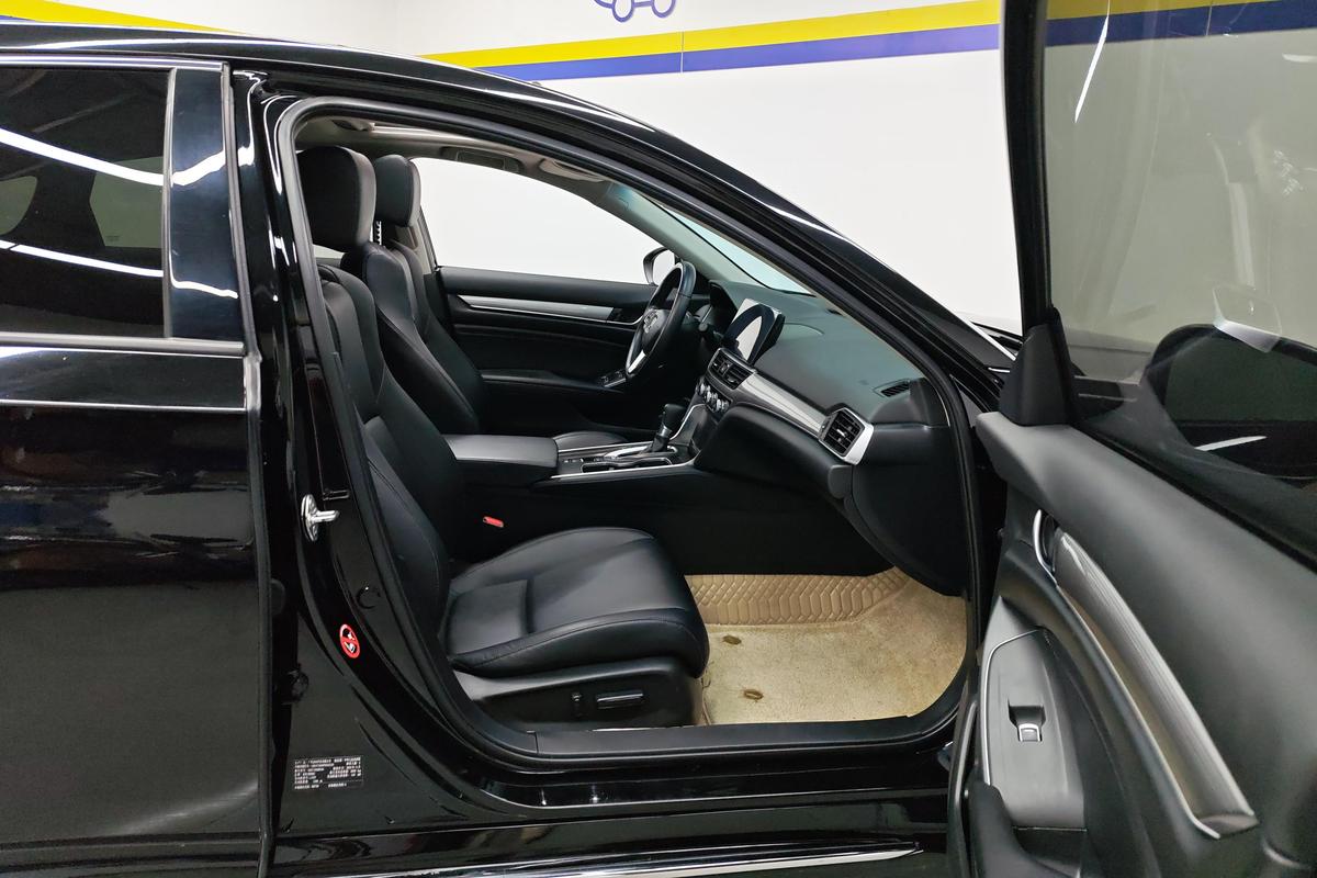 二手雅阁 2022款 260TURBO 豪华版图片6