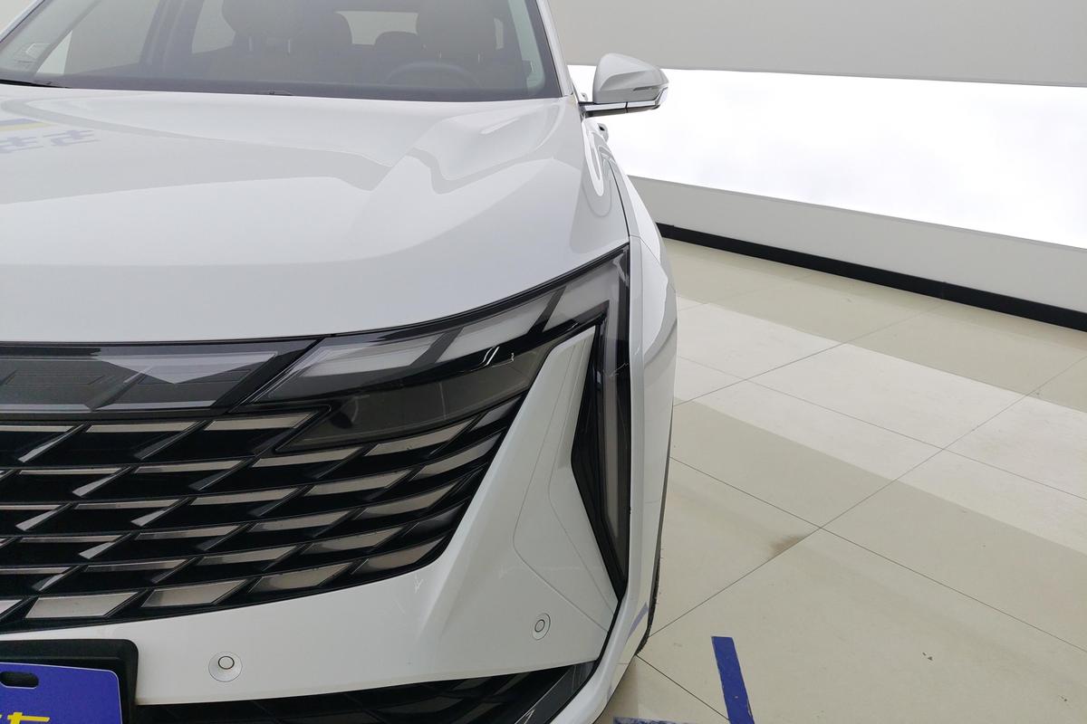 二手博越L 2023款 2.0TD DCT旗舰型图片2