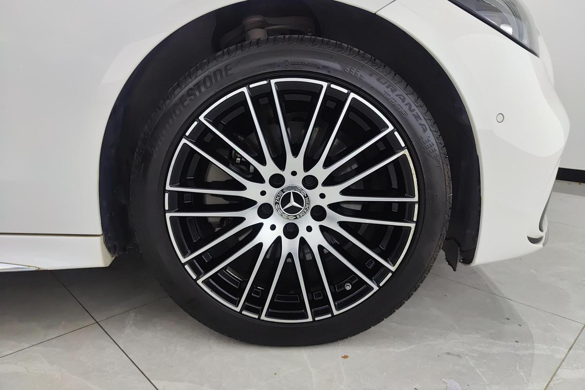 二手奔驰C级 2023款 改款 C 200 L 运动版图片5