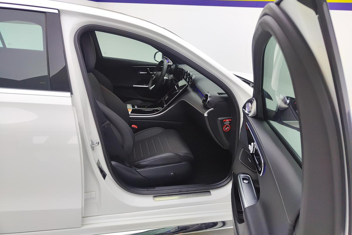 二手奔驰C级 2023款 改款 C 200 L 运动版图片6