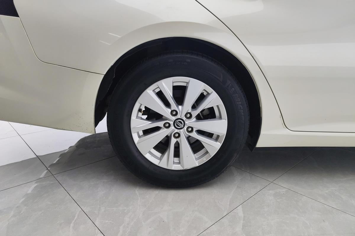 二手天籁 2020款 2.0L XL 舒适版图片5