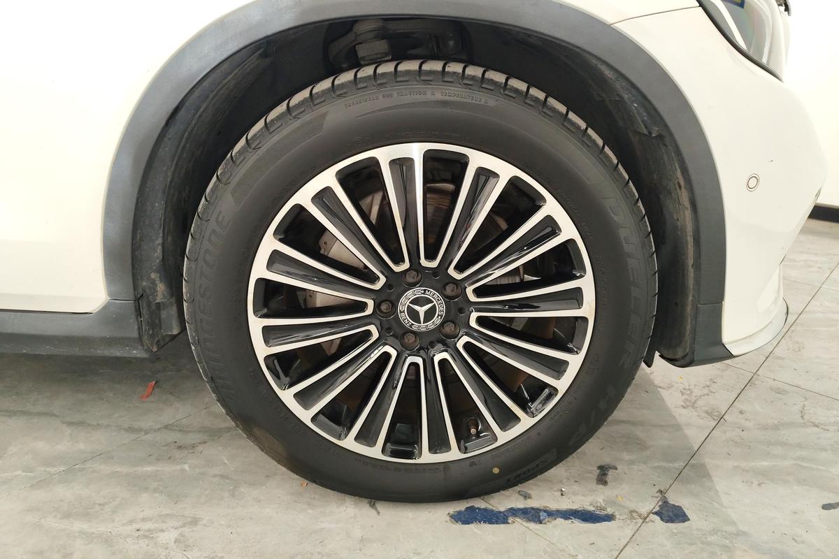 二手奔驰GLC 2018款 GLC 260 4MATIC 动感型图片5