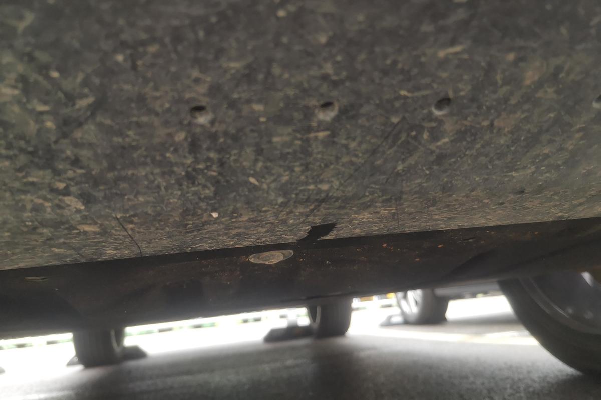 二手星越L 2025款 2.0TD 高功自动四驱东方曜望月版图片4